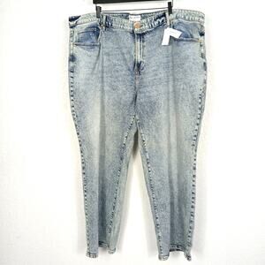 Lane Bryant Mid-Rise Relaxed Straight Acid Wash Signature Fit Jean Size 28 NWT